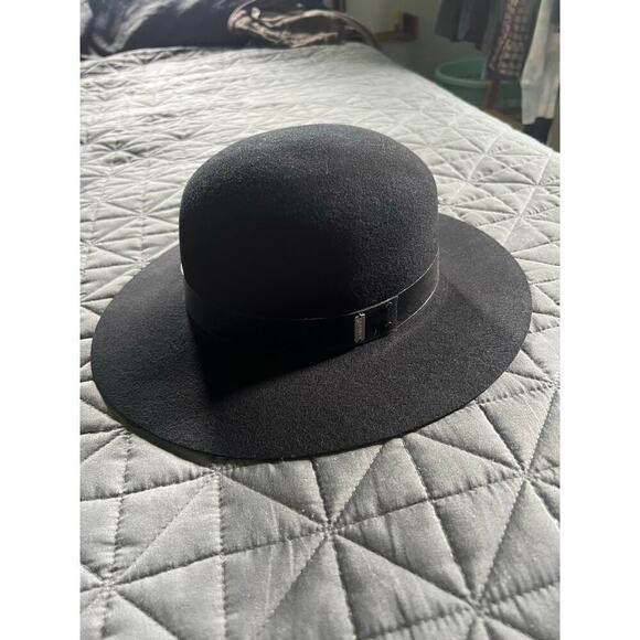 NWT Kangol Black Wool Trans Saxon Brim Hat Sz Med